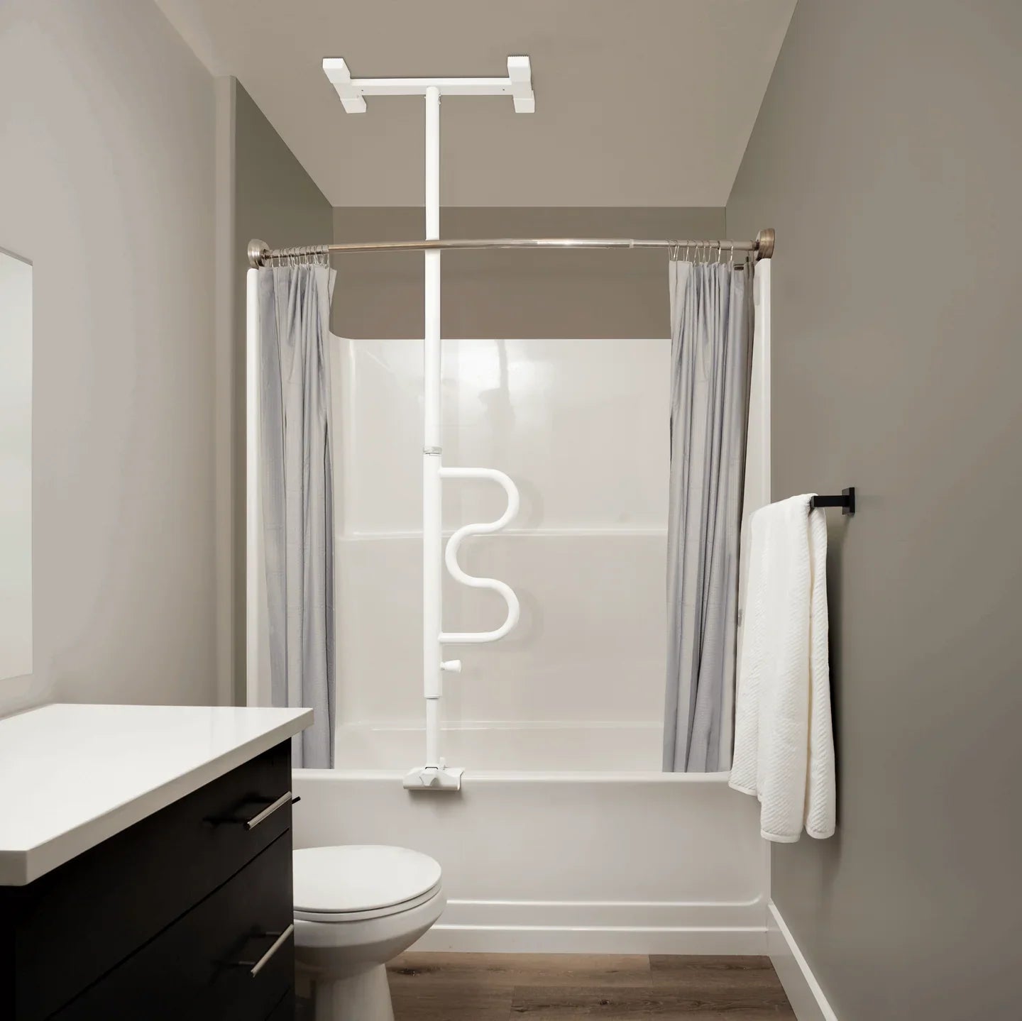 Stander bathtub pole #1120