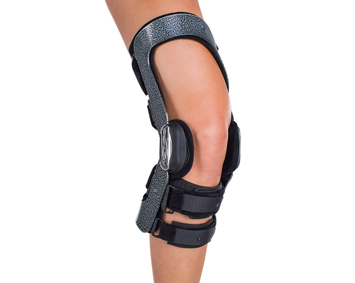 Armor Knee Brace with FourcePoint Hinge-11-1440-X