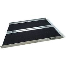Rampe portative à pli simple de 3 pieds avec bande antidérapante