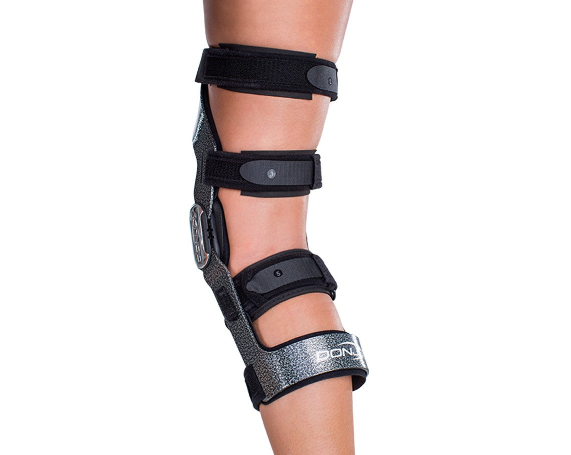 Armor Knee Brace with FourcePoint Hinge-11-1440-X